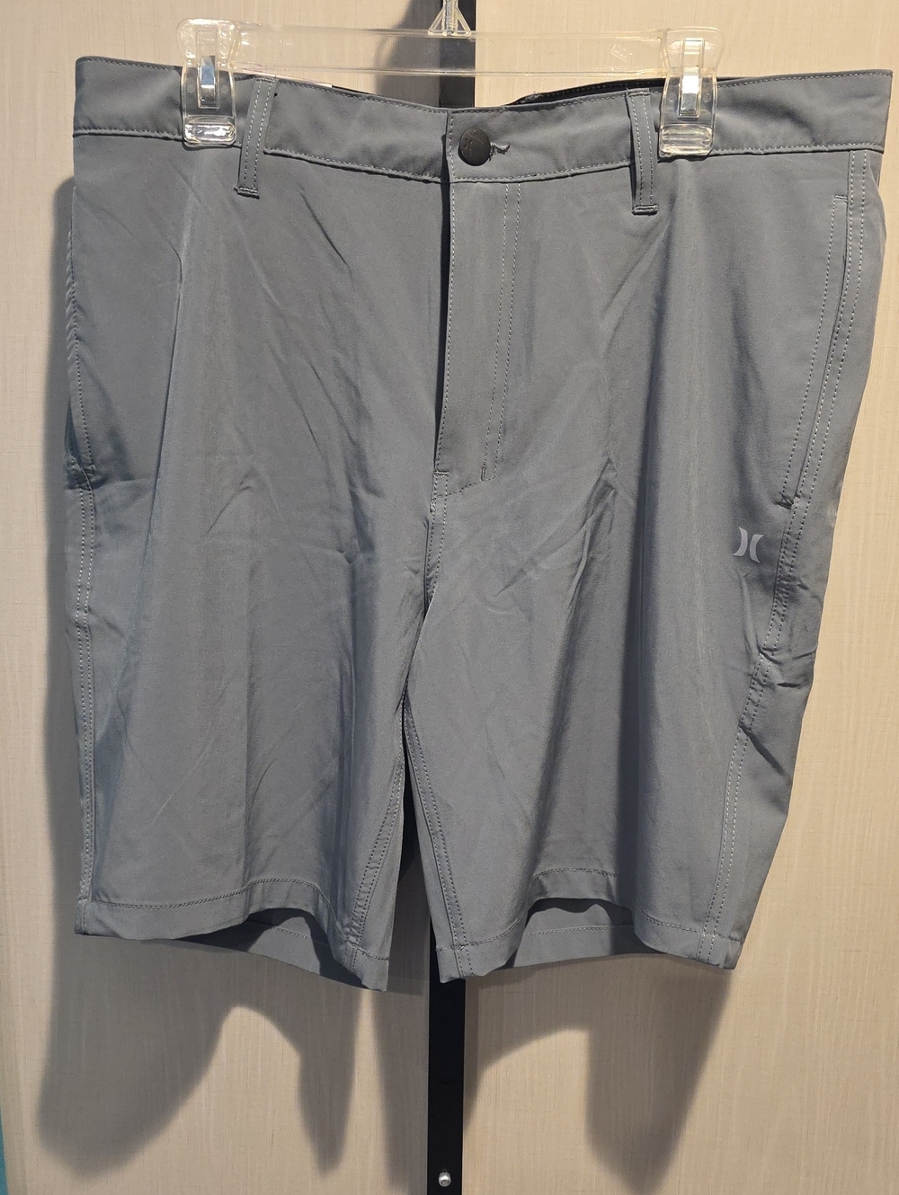 (J44) Hurley Men's Light Gray Athletic Shorts
